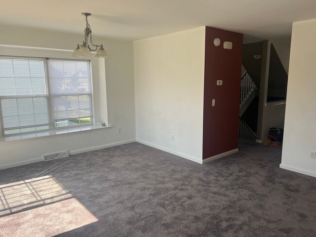 Building Photo - COMING SOON! Townhouse in Dover