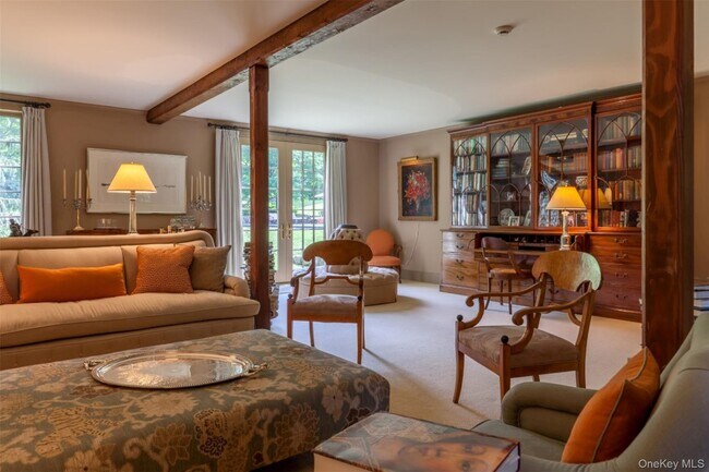 Building Photo - 8 Old Killearn Rd