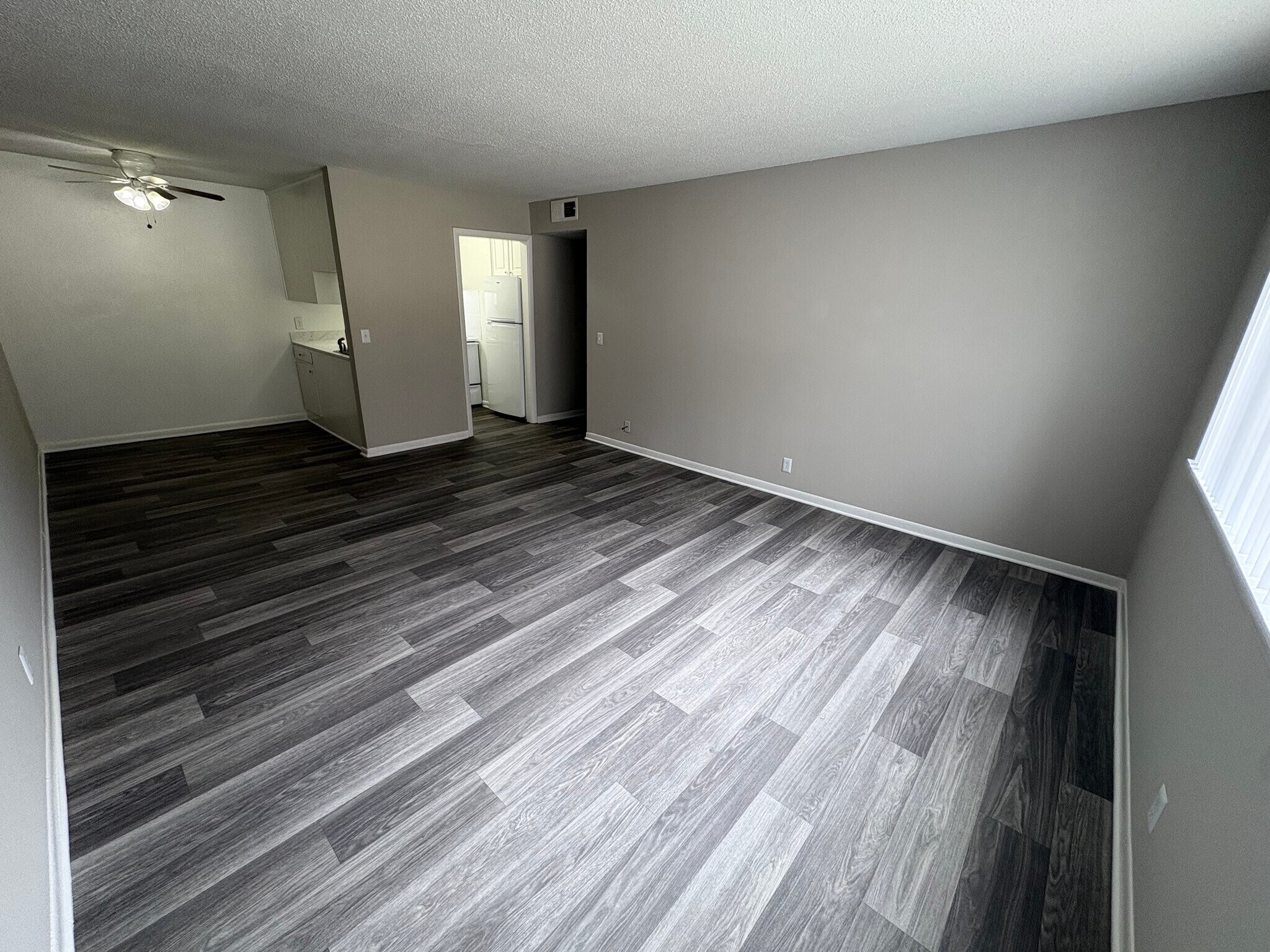 Building Photo - 1005 Hickory Hill Ln