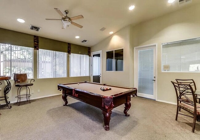 Building Photo - Furnished Condo. SCOTTSDALE SOMERSET 2 bed, 2 bath unit