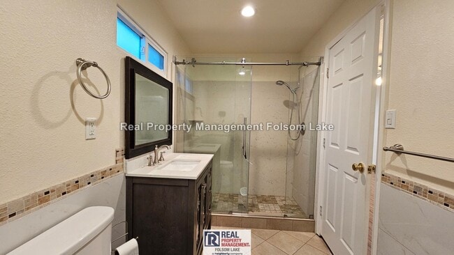 Building Photo - El Dorado Hills 4 bedrooms and 2 baths home with Detached 1 bedroom and 1 bath Cottage