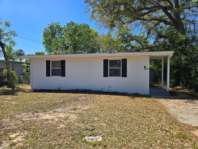 Building Photo - Cozy 2-bedroom, 1-bath home in Daytona Beach