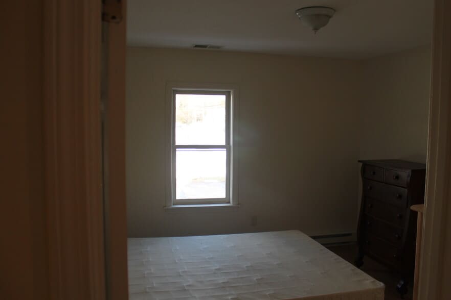 Bed #2 - 180 Cherry Brook Rd