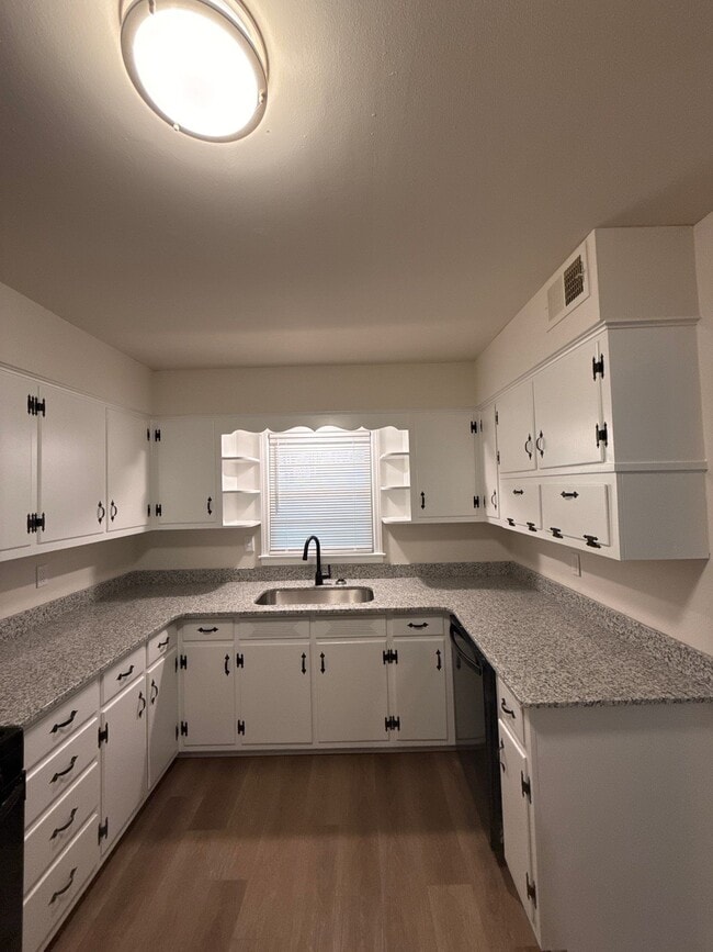 Building Photo - 35 Wiley Dr