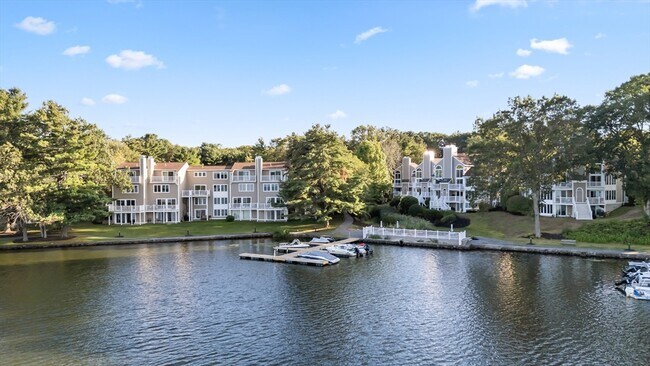 Building Photo - 48 Pointe Rok Dr