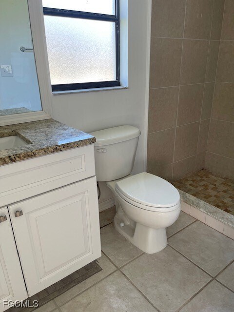 Building Photo - 2710 SW 4th Ave