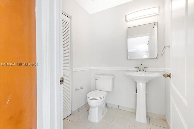 Building Photo - 11318 Rhapsody Rd