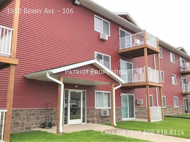 Building Photo - 1010 Berry Ave