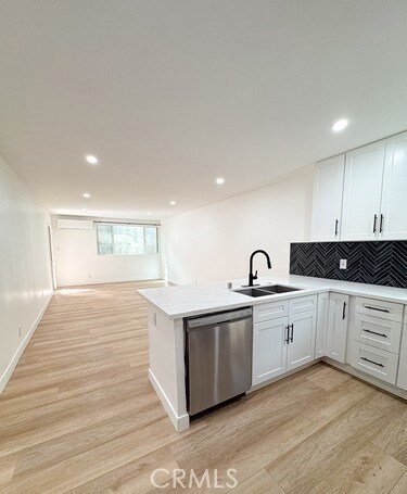 Building Photo - 17000 Burbank Blvd