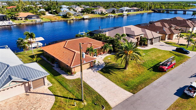 Building Photo - "3-Bedroom Oasis with Granite Accents & Mo...