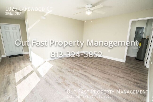 Building Photo - 1025 Lakewood Ct