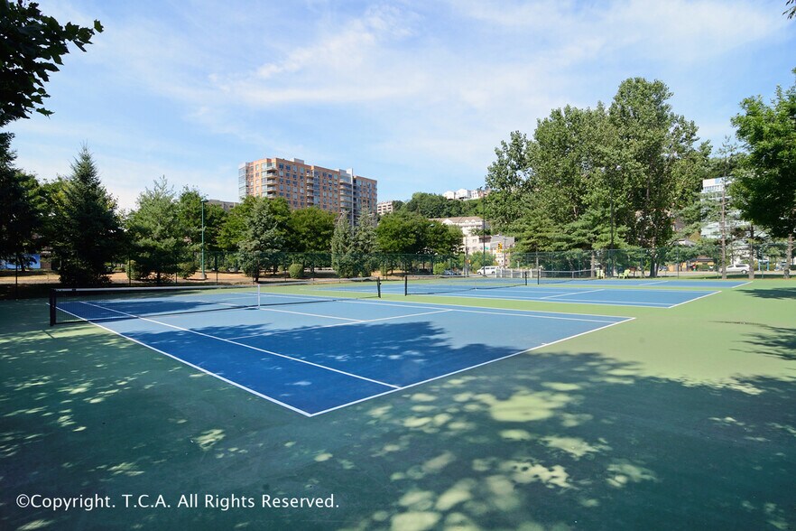 Building Photo - 417 Ellery Ct