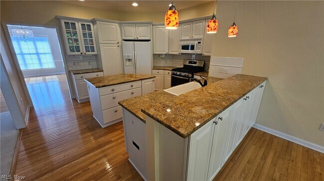 Building Photo - 7235 Dursley Ct
