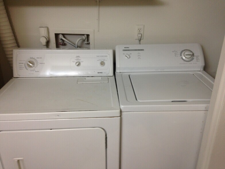 Building Photo - 116 Erickson Court