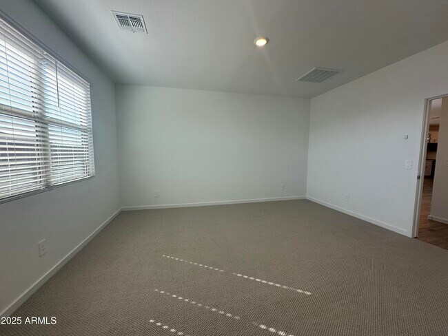 Building Photo - 15849 W Gray Fox Trl