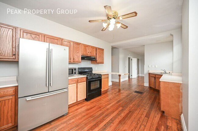Building Photo - 2125 W Clifton Ave