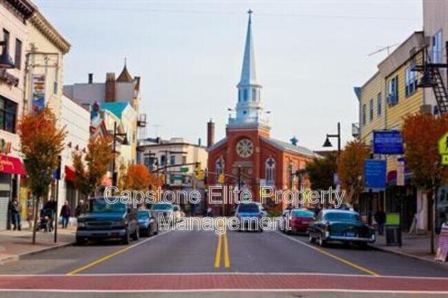 Building Photo - 45-47-47 Vesey St