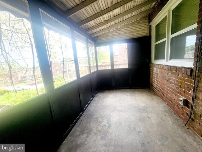 Building Photo - 3105 Frisby St