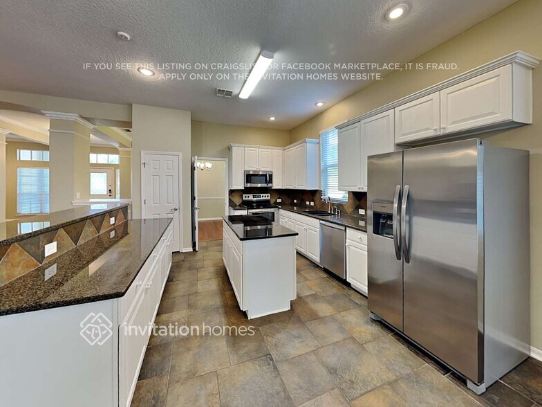 Building Photo - 626 Westhampton Ct