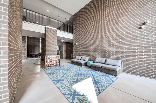 Building Photo - 5454 Washington Ave