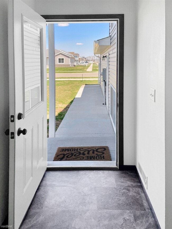 Building Photo - 3 br, 2 bath  - Journey Twin Homes