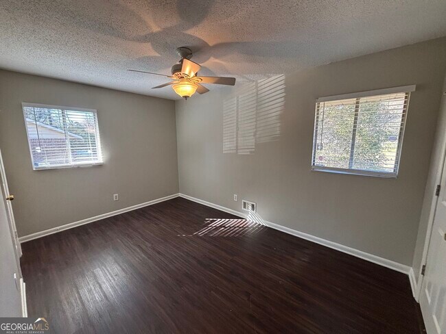 Building Photo - 8117 Attleboro Dr