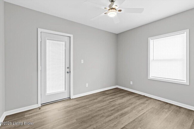 Building Photo - 1018 S 47th St