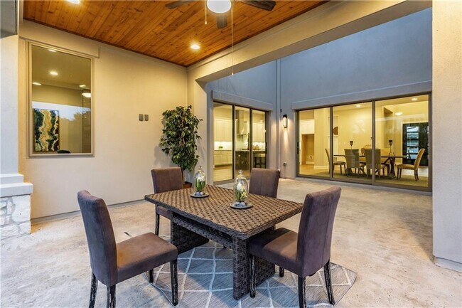 Building Photo - 511 Woodside Ter