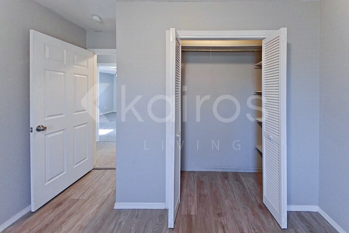 Building Photo - 5212 S Milam St