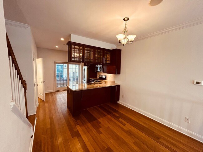 Building Photo - 1007 N 3rd St