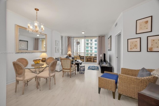 Building Photo - 888 Brickell Key Dr