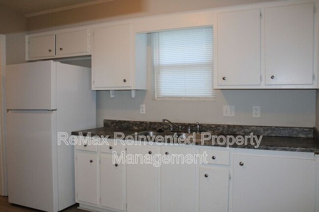Building Photo - 3109 Jennifer Ct
