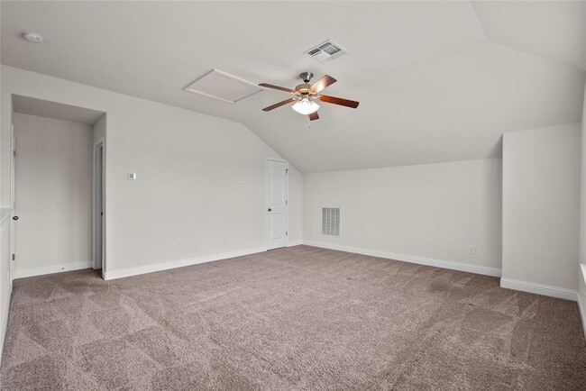 Building Photo - 3622 Pasteur Ln
