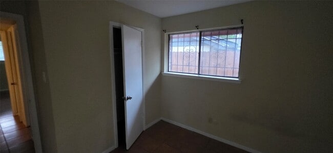 Building Photo - 1018 Forestburg Dr