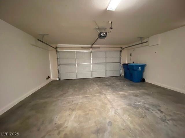 Building Photo - 561 Poplar Leaf St