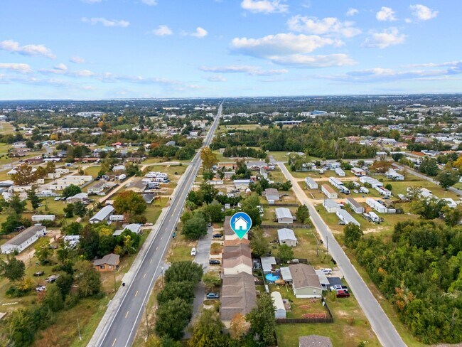 Building Photo - 5115 E 11th St