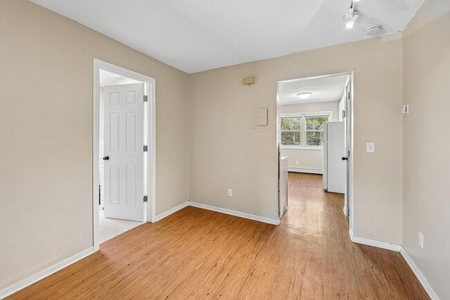 Building Photo - 17256 Kenyon St NE