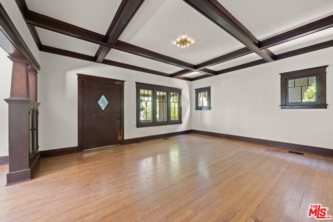 Building Photo - 1650 Maltman Ave