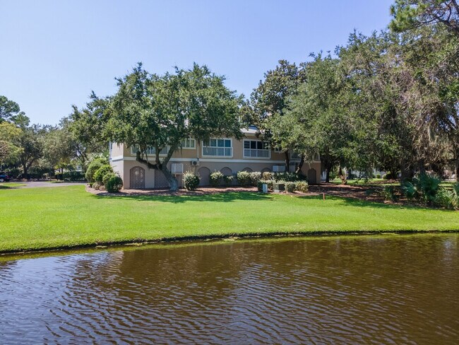 Building Photo - 723 Bonnyneck Dr