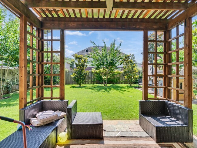 Building Photo - 602 Mosman Ct