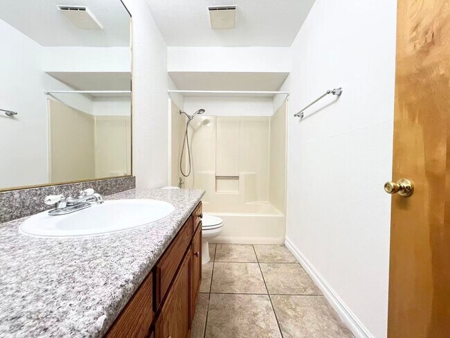 Building Photo - 4069 Nook Way