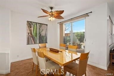 Building Photo - 27 Via Carisma