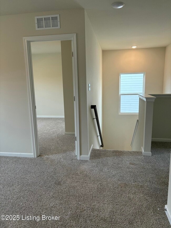 Building Photo - 16817 Aiken Rdg Cir