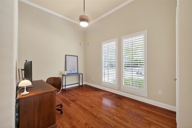 Building Photo - 1722 Parklake Village Dr