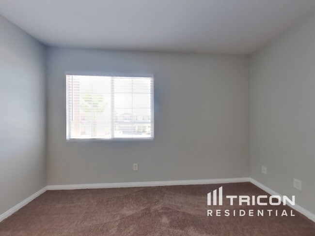 Building Photo - 13052 Cerritos Ct