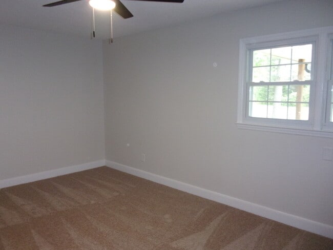Building Photo - 2152 Bryan Ct