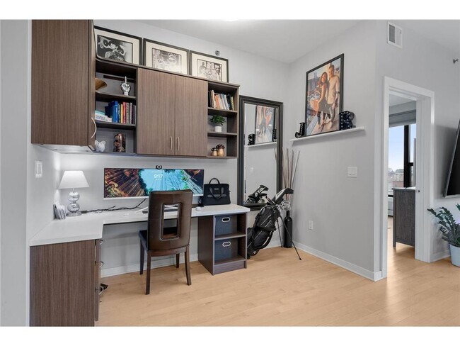 Building Photo - 740 Portland Ave