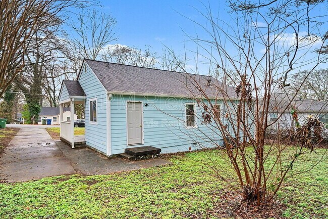 Building Photo - 2135 Jernigan Dr SE