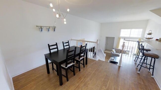 Building Photo - 2741 Barclay Way