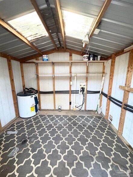 Building Photo - 1010 Hawthorn Dr